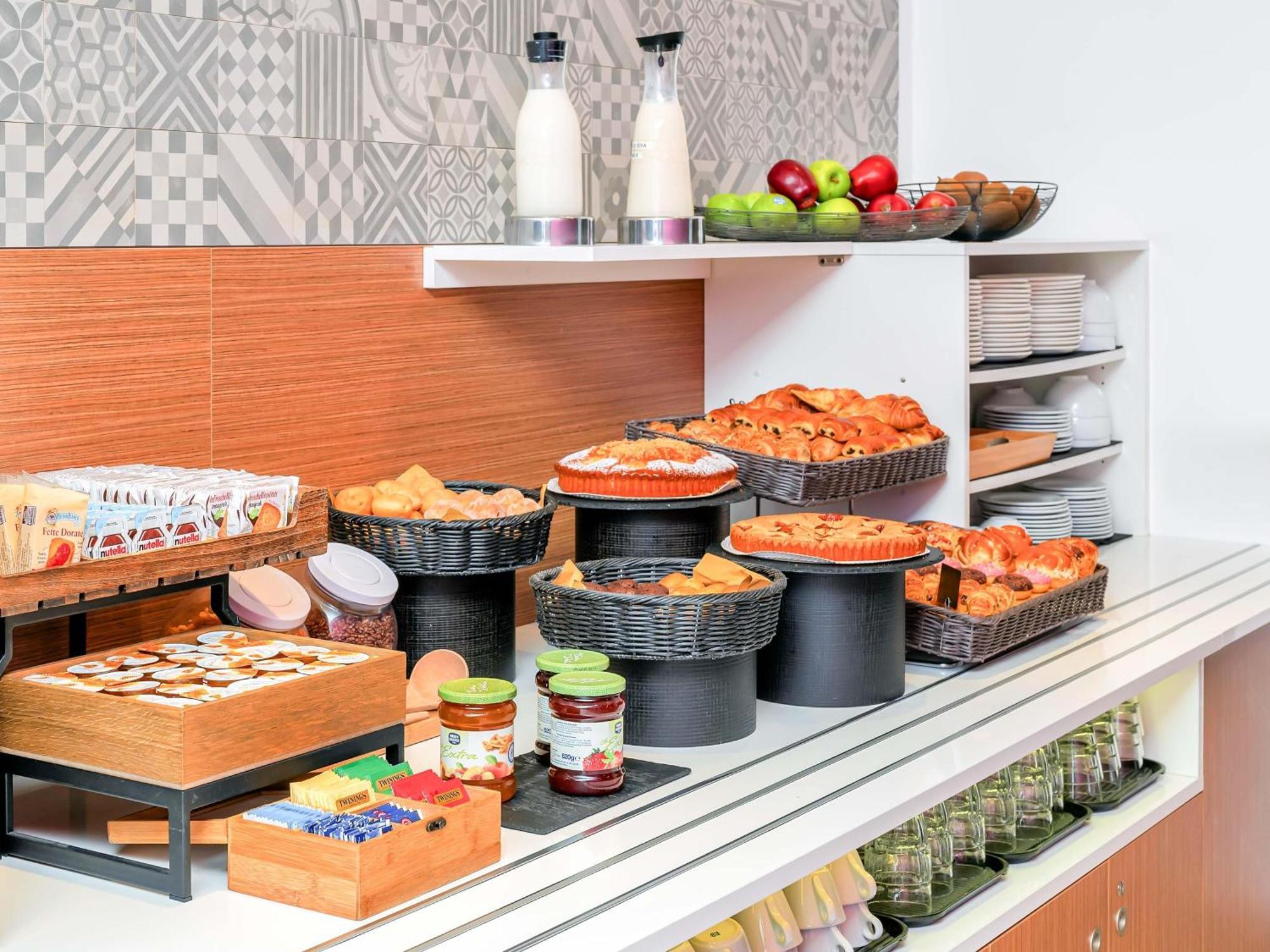 B&B Hotel Milano San Siro — Fotos 1